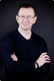 Владимир Кожухарь