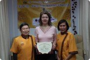 Окончание IV&nbsp;блока обучения, Чонгкол и&nbsp;Атчара Сеттхакорн, руководители ITM School, г&nbsp;Чиангмай
