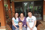 В гостях у&nbsp;Э. Энтус (о.&nbsp;Бали)