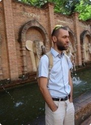 Вирий Владислав космоэнергет, целитель, остеопат, ведущий магического театра Санкт-Петербург