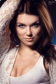 Анна Максимова