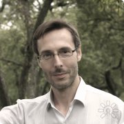 Дмитрий Танеев, ведущий семинаров, мастер телесной терапии