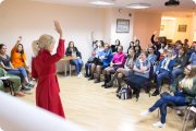 Галина Шишкина преподаёт Тета))