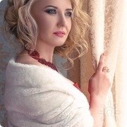 Попова Елена