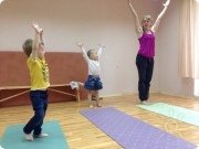 Тренер детей по&nbsp;аэробике