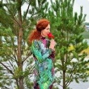 Анна Сарх. Ведущая практик танец Мандала