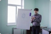 Евгений Воробьёв. Лекция для старшеклассников на&nbsp;дне тренингов "Воскресенье Вверх"