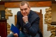 Тренер Юрий Сычёв