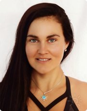 Светлана Артисевич&nbsp;— преподаватель АНО ДПО "Школа инструкторов йоги" Федерации йоги России