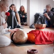 Резонансная терапия тибетскими поющими чашами в&nbsp;АНО ДПО "Школа инструкторов йоги" ФЙР