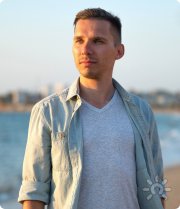 Арсений Амосов