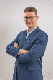 Финансовый консультант Глеб Иванов