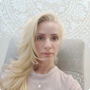 Анна Кирда