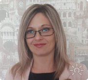 Анна Р. Расстановщик