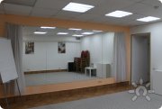 Зеркальный мини-зал 25&nbsp;м² и&nbsp;Овальный зал 30&nbsp;м² для занятий танцами, йогой, пилатесом, медитацией и&nbsp;телесными практиками