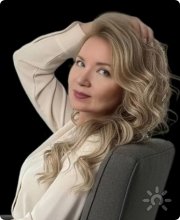 Алёна Винакова