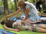 Звуковой массаж тибетскими поющими чашами